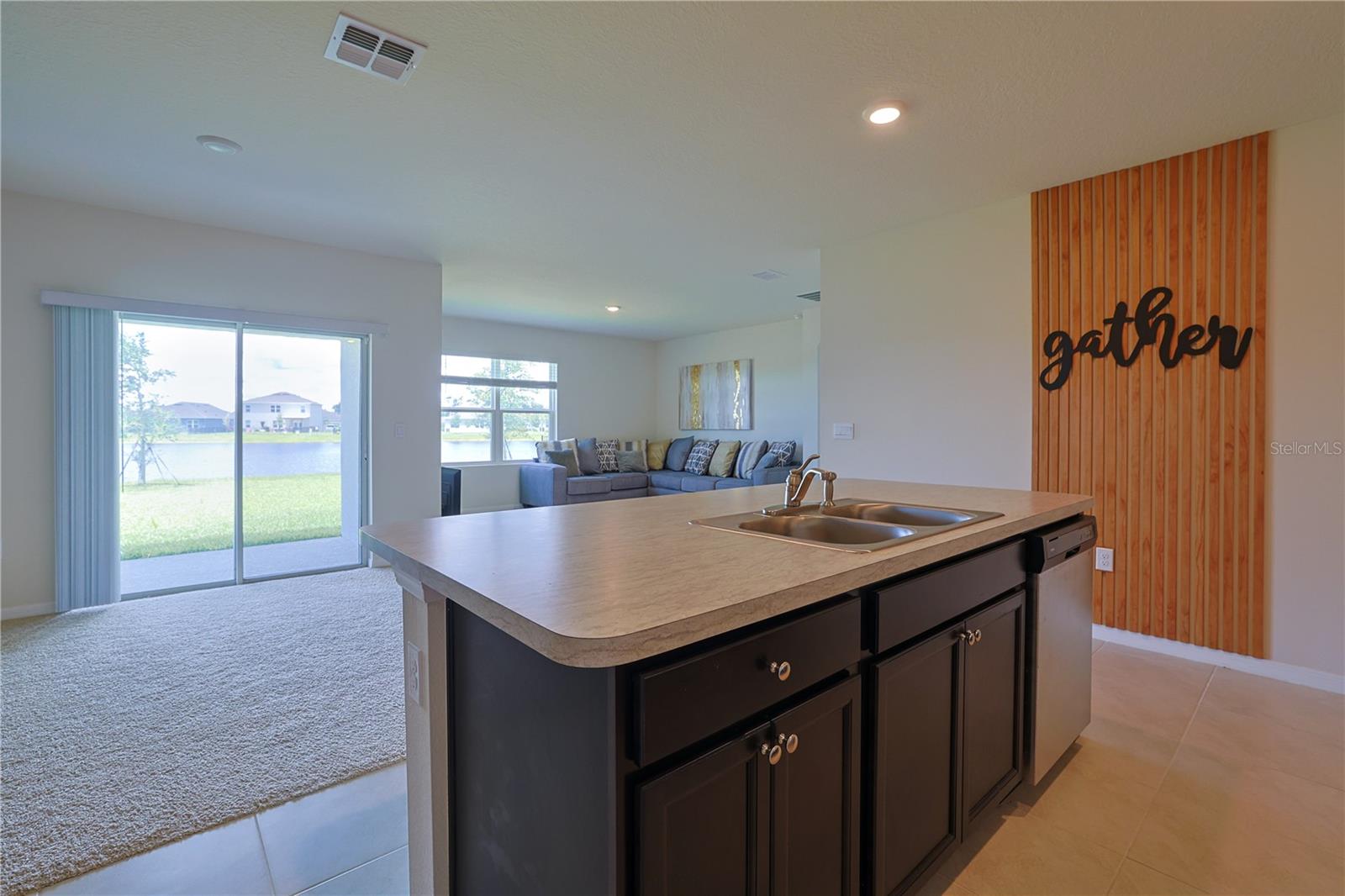 Image 13 of 39 For 2641 Neverland Drive