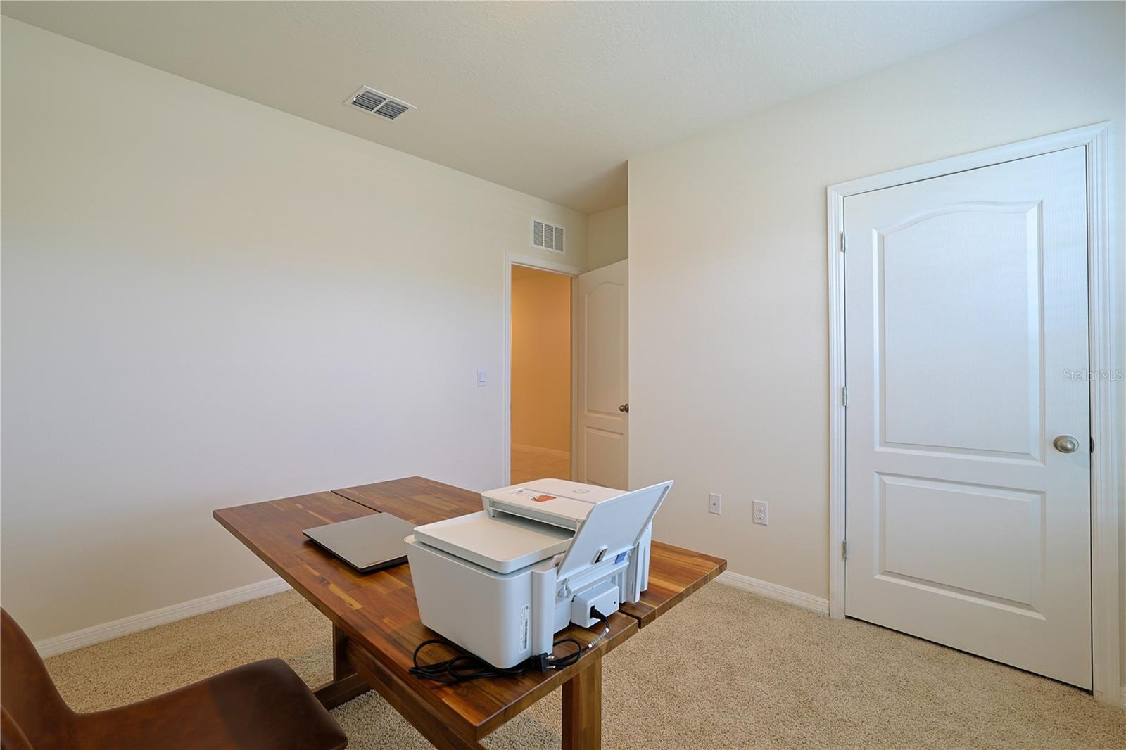 Image 17 of 39 For 2641 Neverland Drive