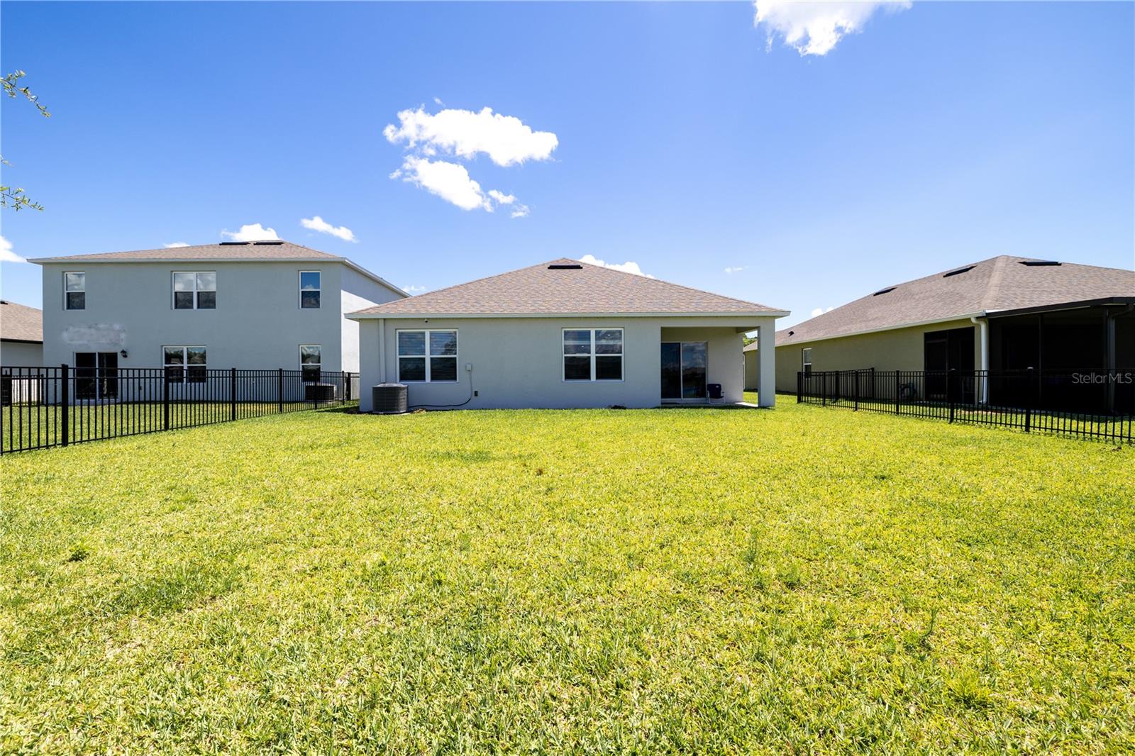 Image 22 of 39 For 2641 Neverland Drive