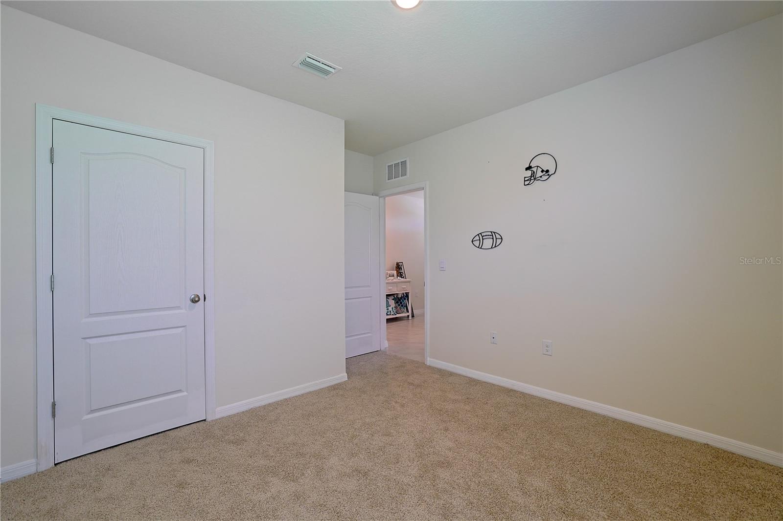 Image 31 of 39 For 2641 Neverland Drive