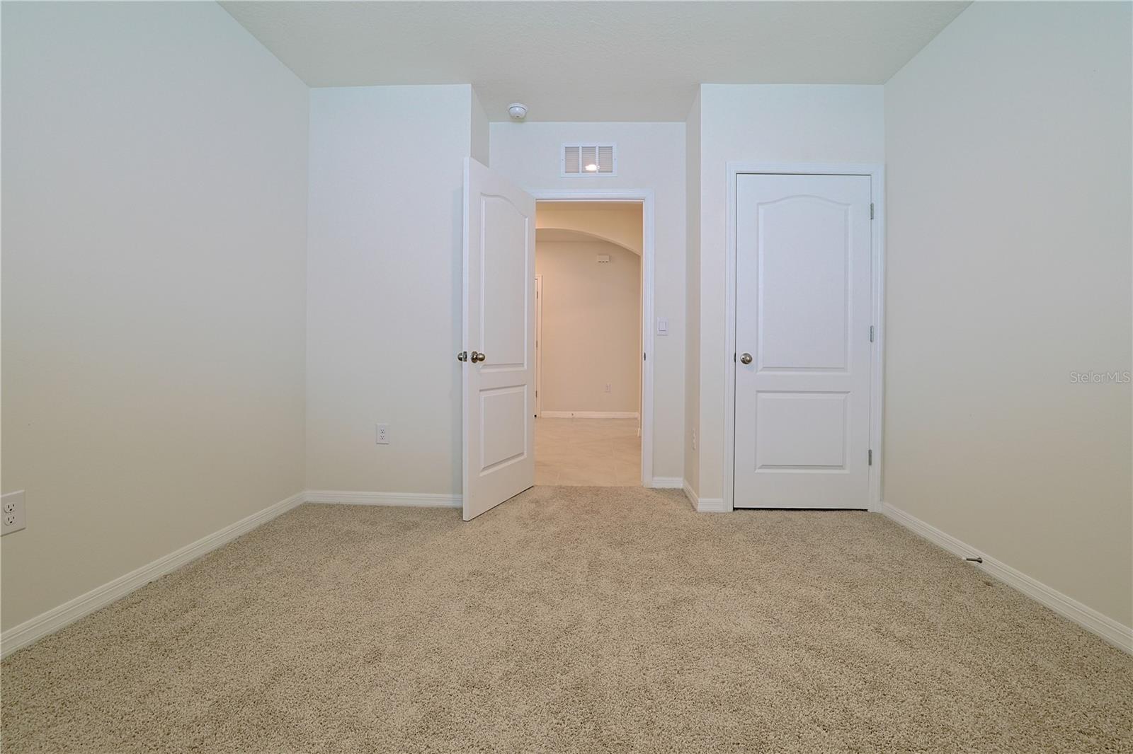 Image 33 of 39 For 2641 Neverland Drive
