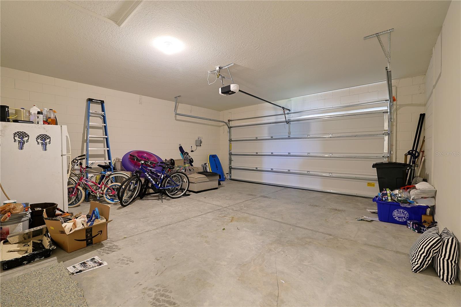 Image 36 of 39 For 2641 Neverland Drive