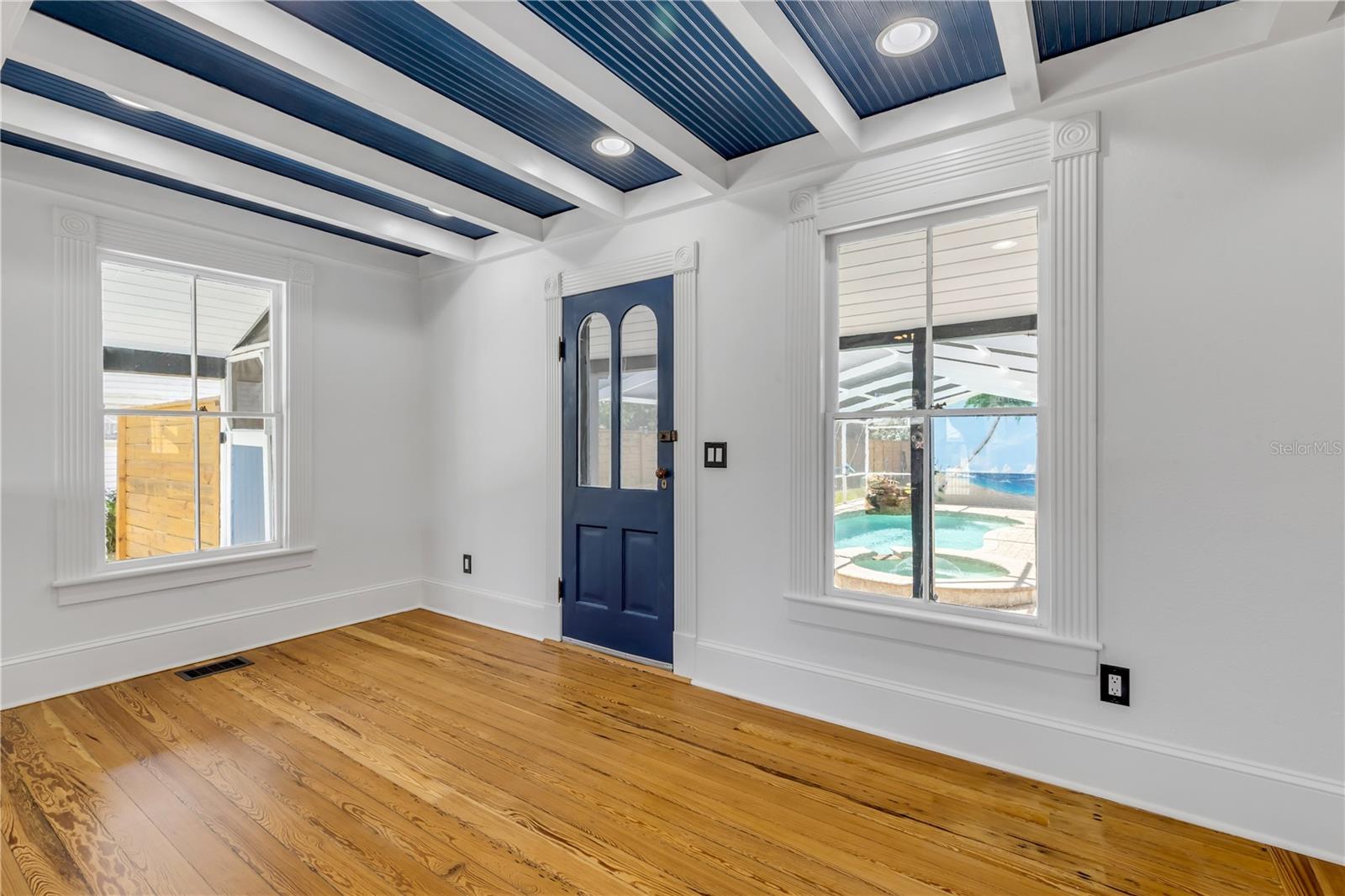 Image 13 of 88 For 532 Faulkner Street