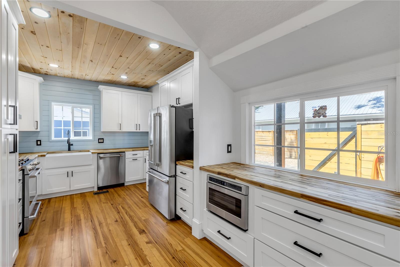 Image 15 of 88 For 532 Faulkner Street