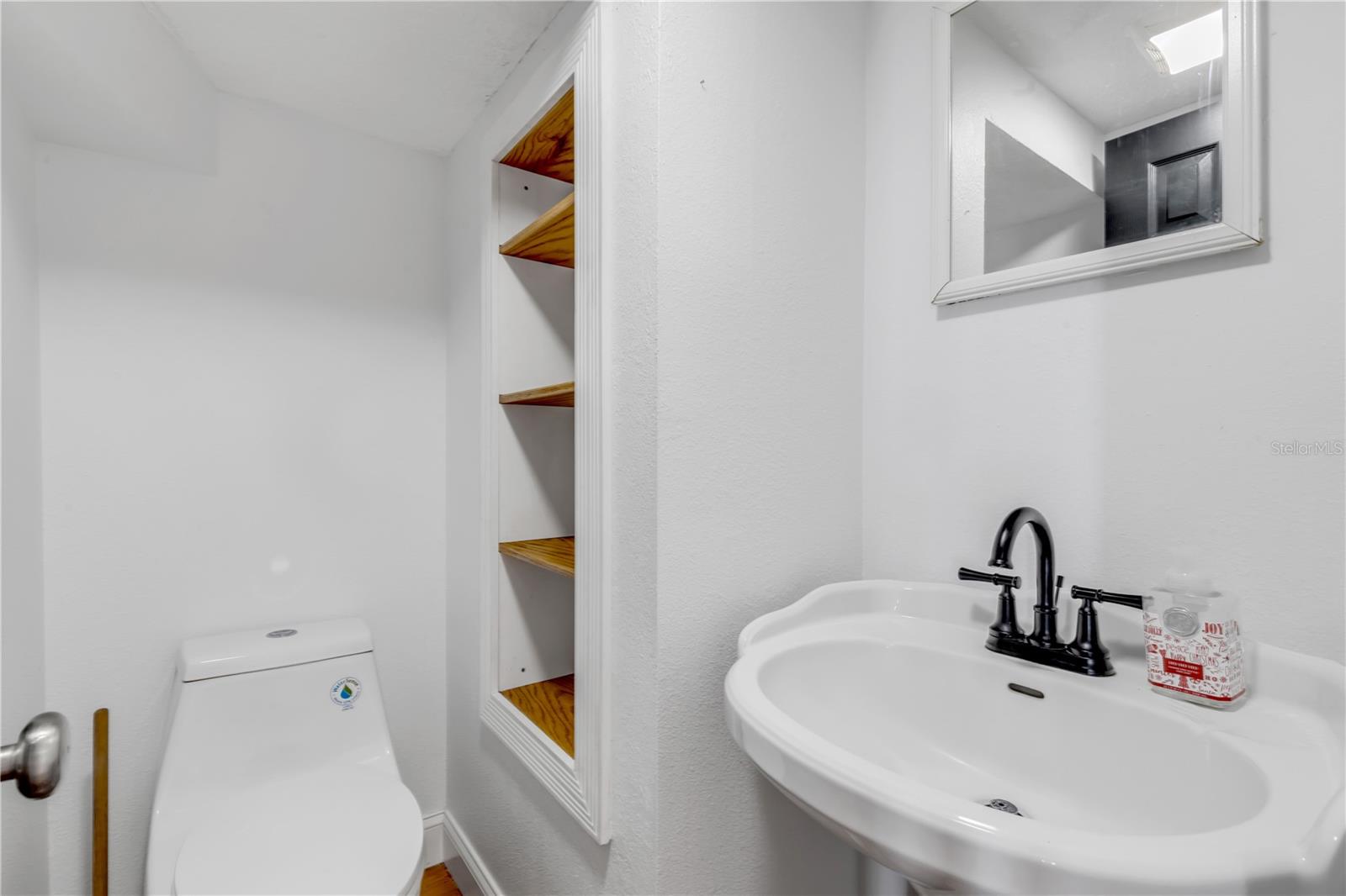 Image 30 of 88 For 532 Faulkner Street