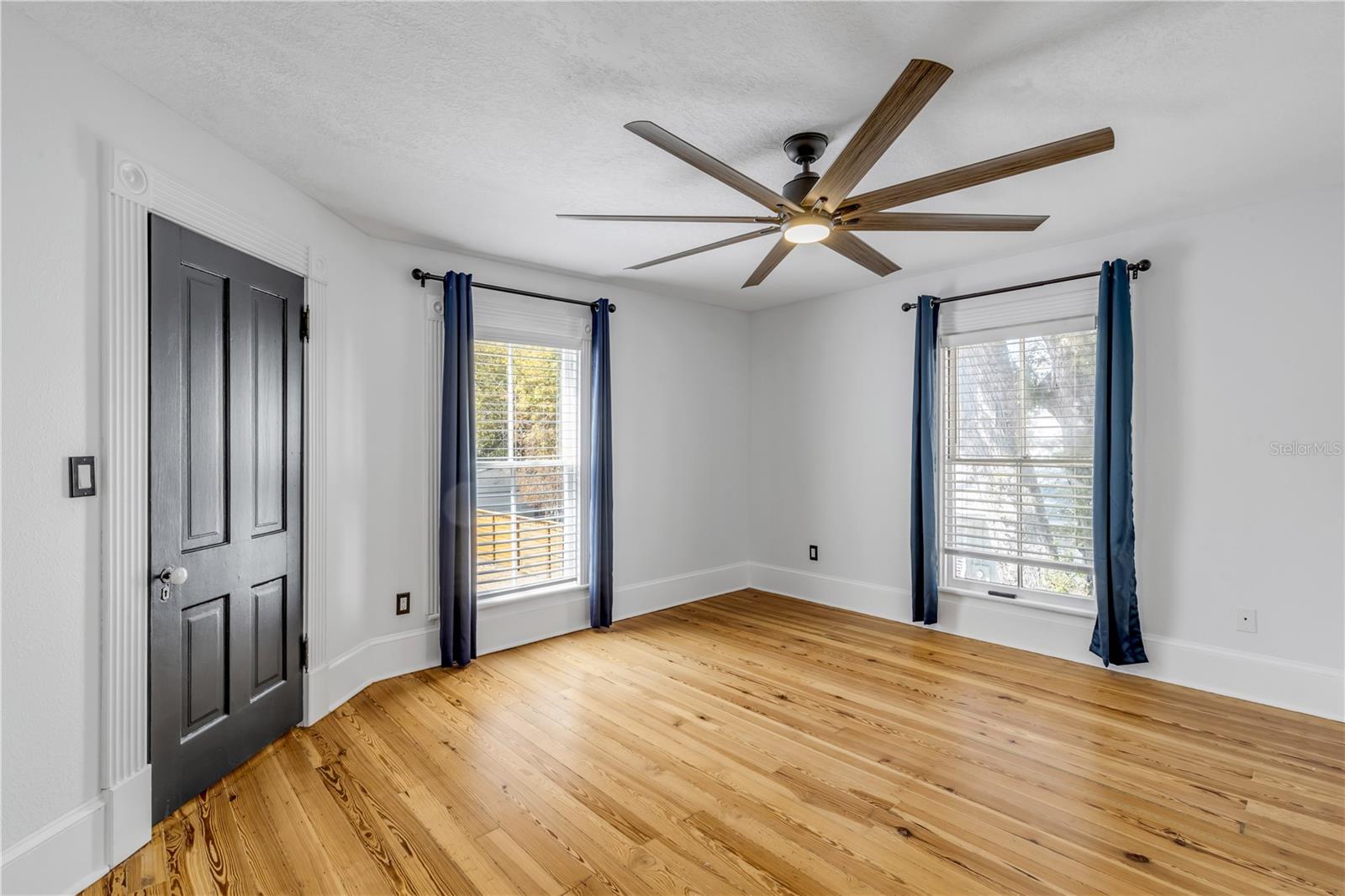 Image 37 of 88 For 532 Faulkner Street