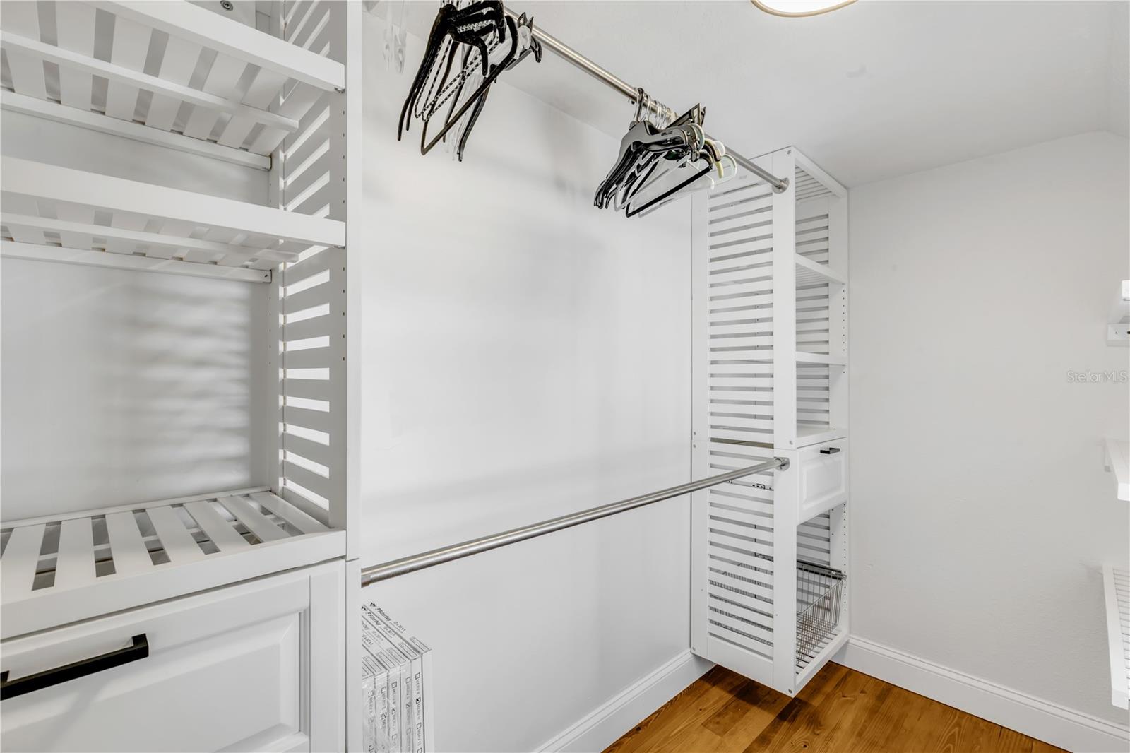 Image 40 of 88 For 532 Faulkner Street