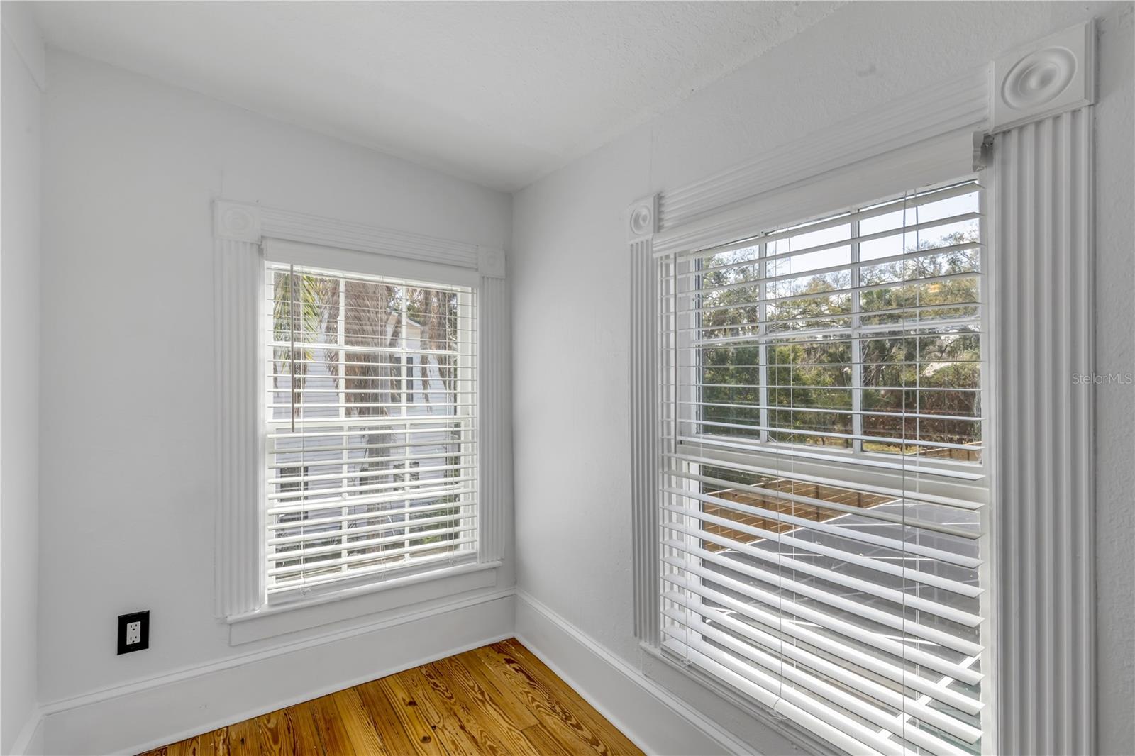 Image 57 of 88 For 532 Faulkner Street
