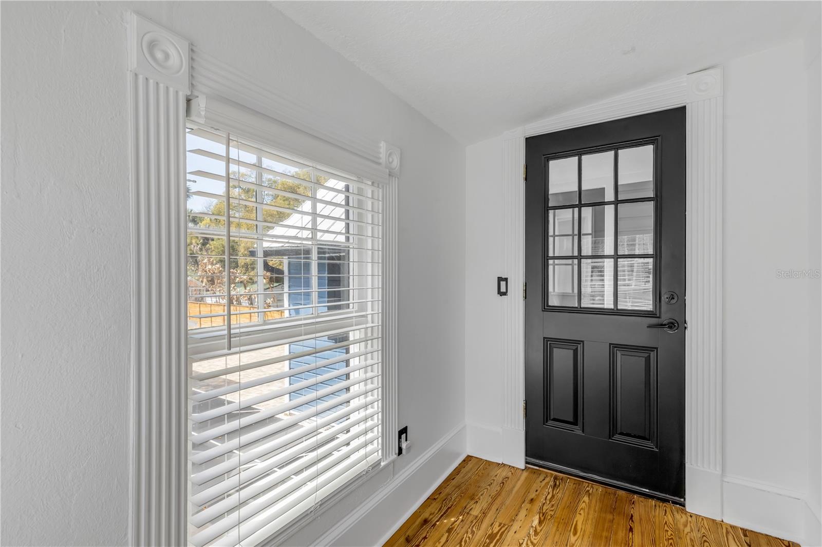 Image 58 of 88 For 532 Faulkner Street