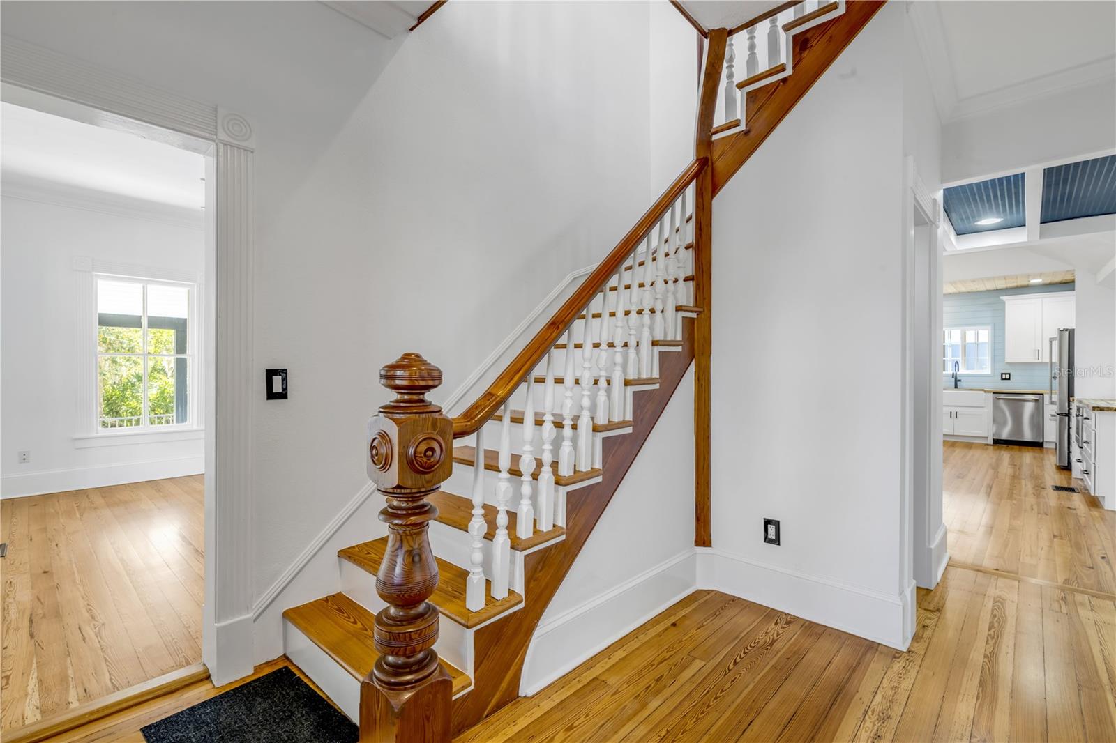 Image 6 of 88 For 532 Faulkner Street