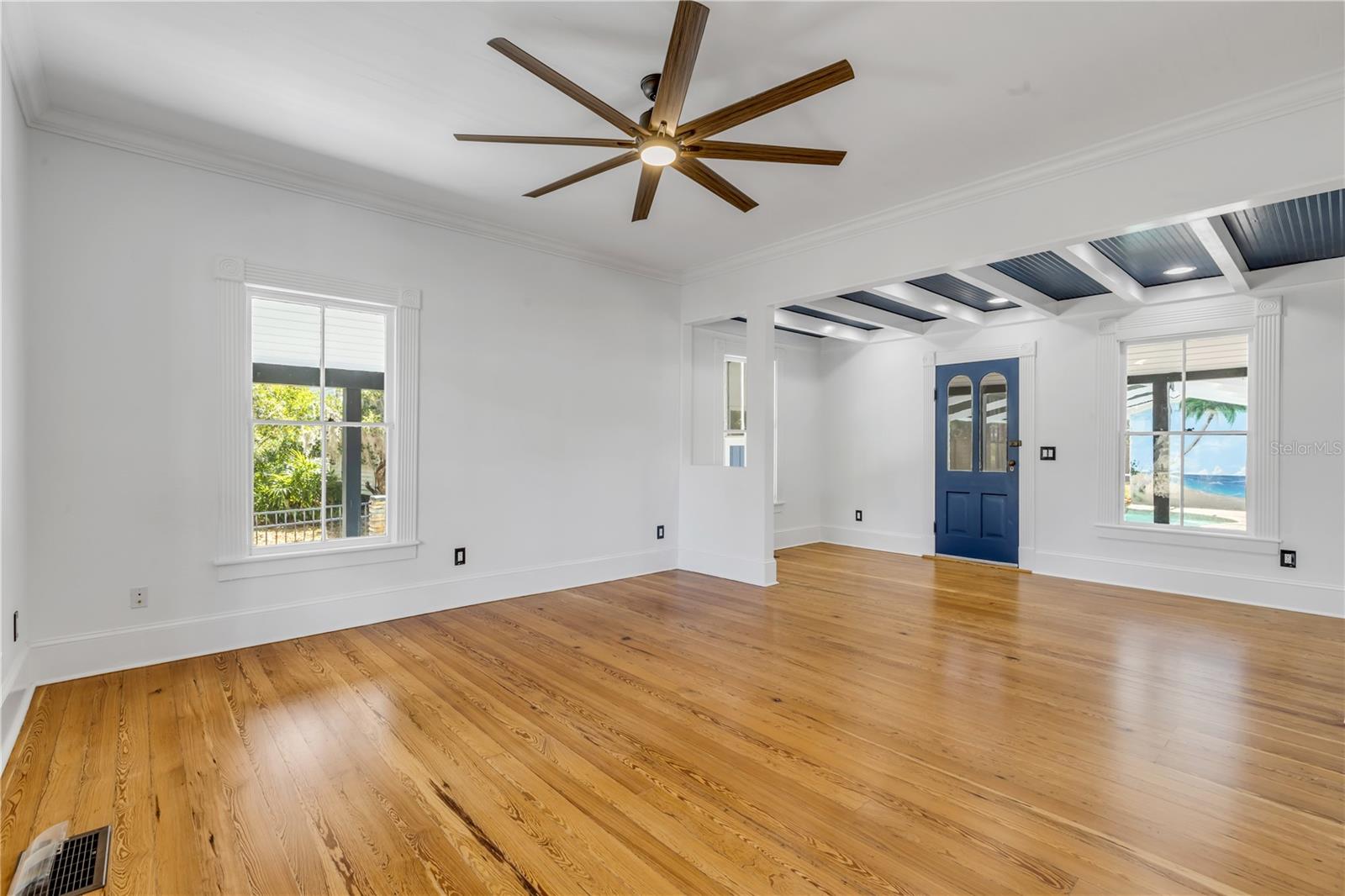 Image 7 of 88 For 532 Faulkner Street