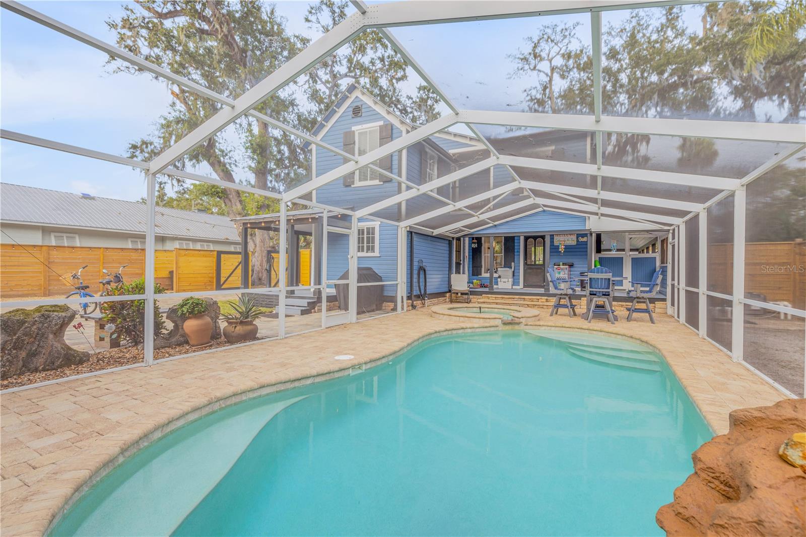 Image 86 of 88 For 532 Faulkner Street