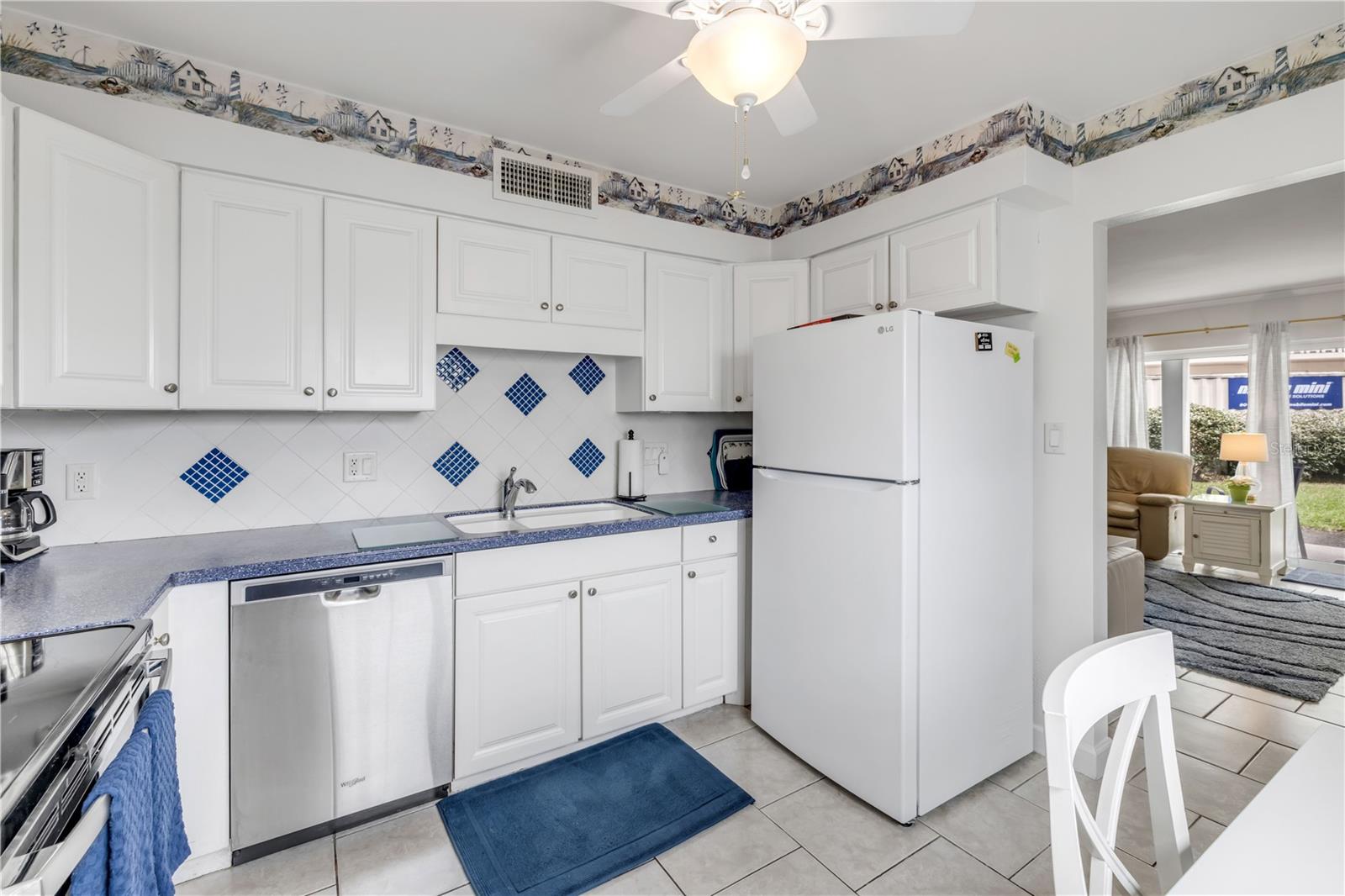 Image 11 of 32 For 577 Atlantic Avenue 7
