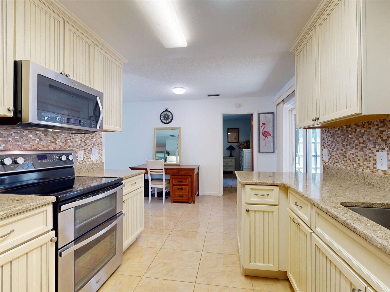 Image 10 of 45 For 4605 Saxon Drive