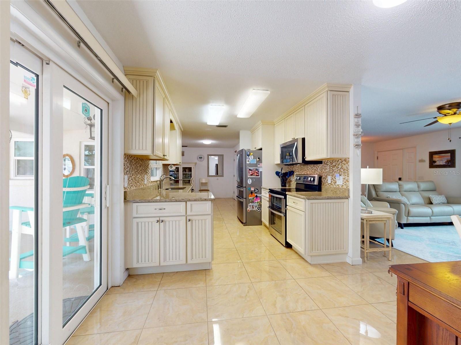 Image 12 of 45 For 4605 Saxon Drive