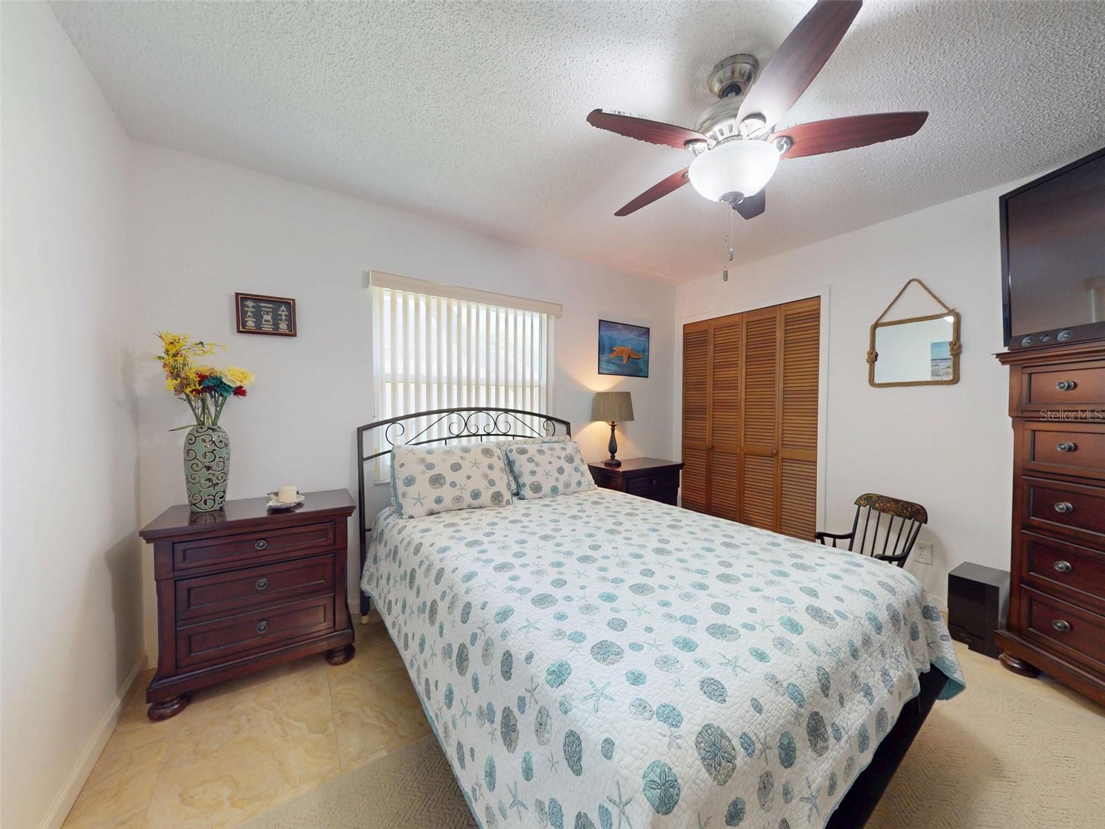 Image 22 of 45 For 4605 Saxon Drive