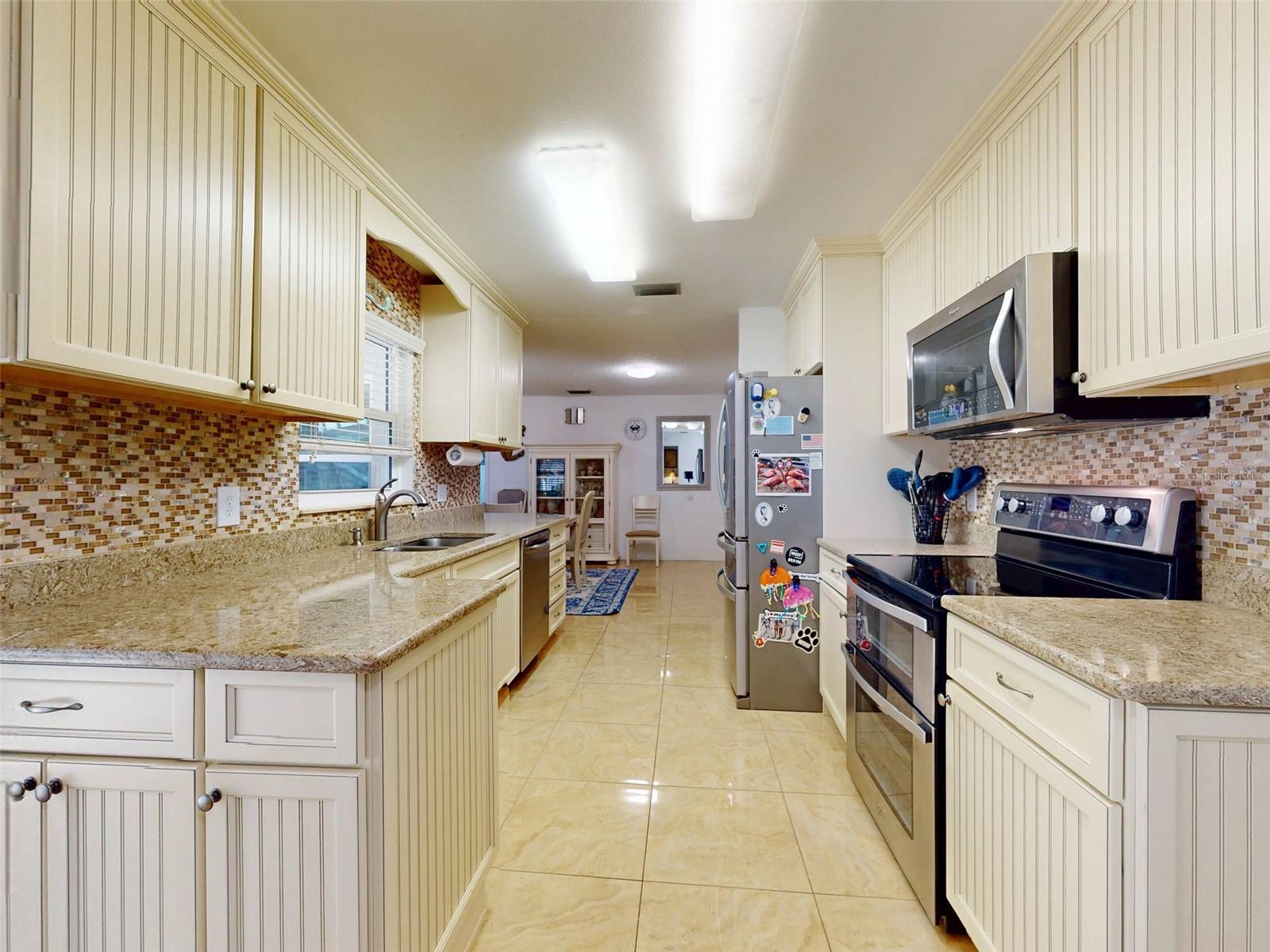 Image 9 of 45 For 4605 Saxon Drive