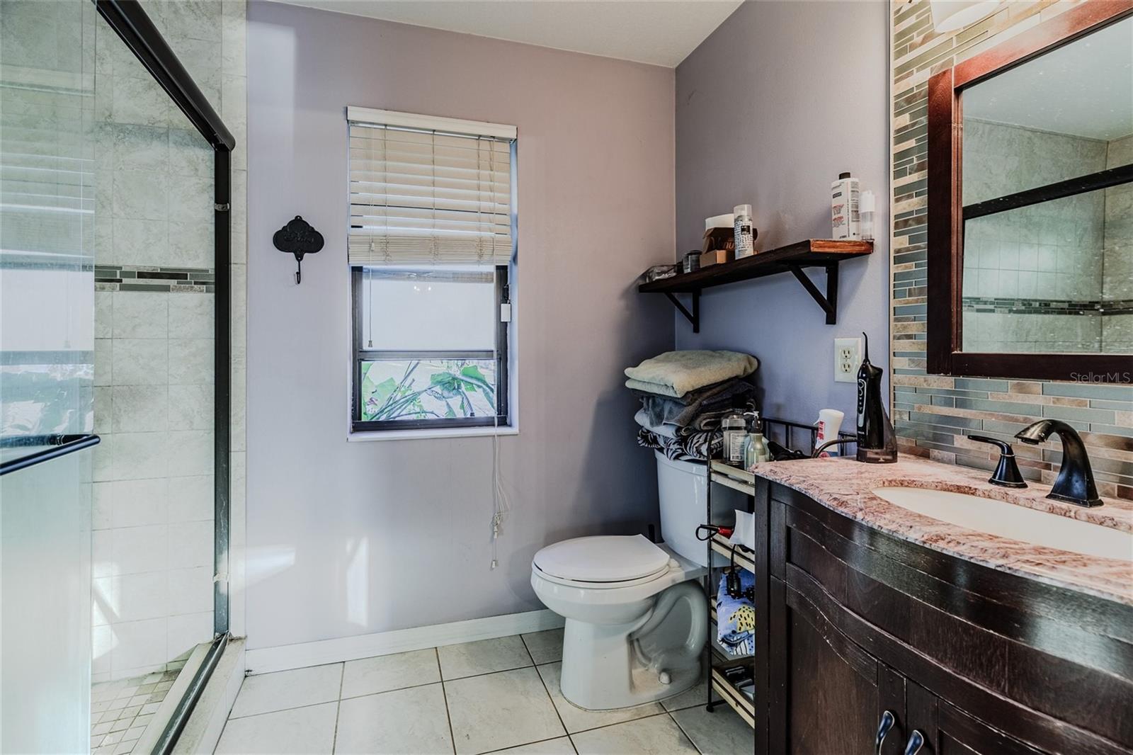 Image 11 of 39 For 821 Highpoint Drive
