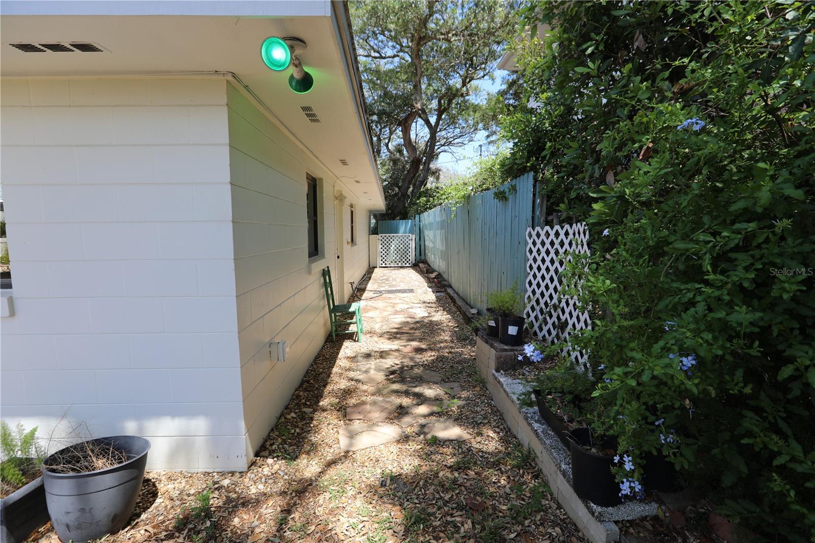 Image 11 of 61 For 825 23rd Avenue