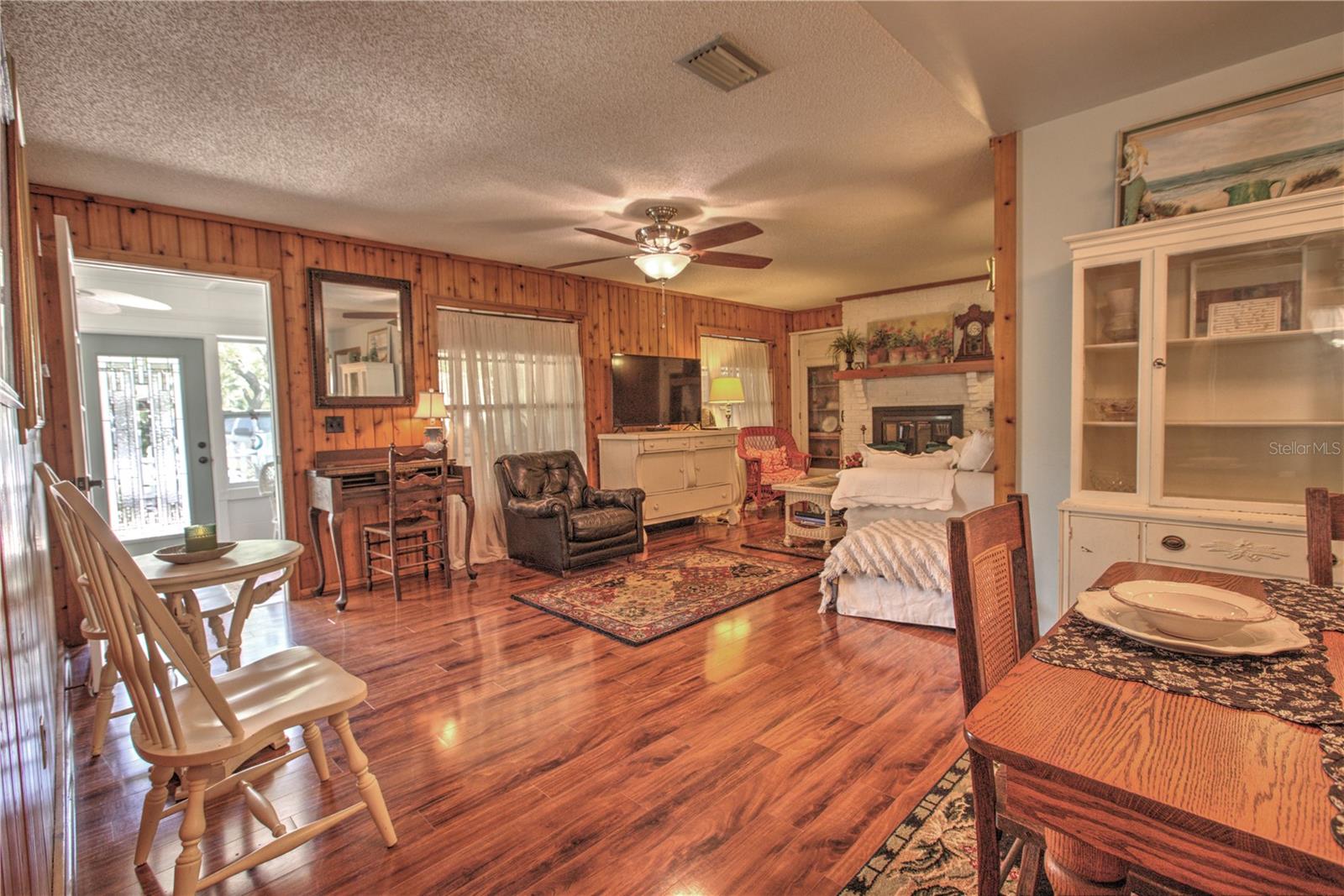 Image 33 of 61 For 825 23rd Avenue