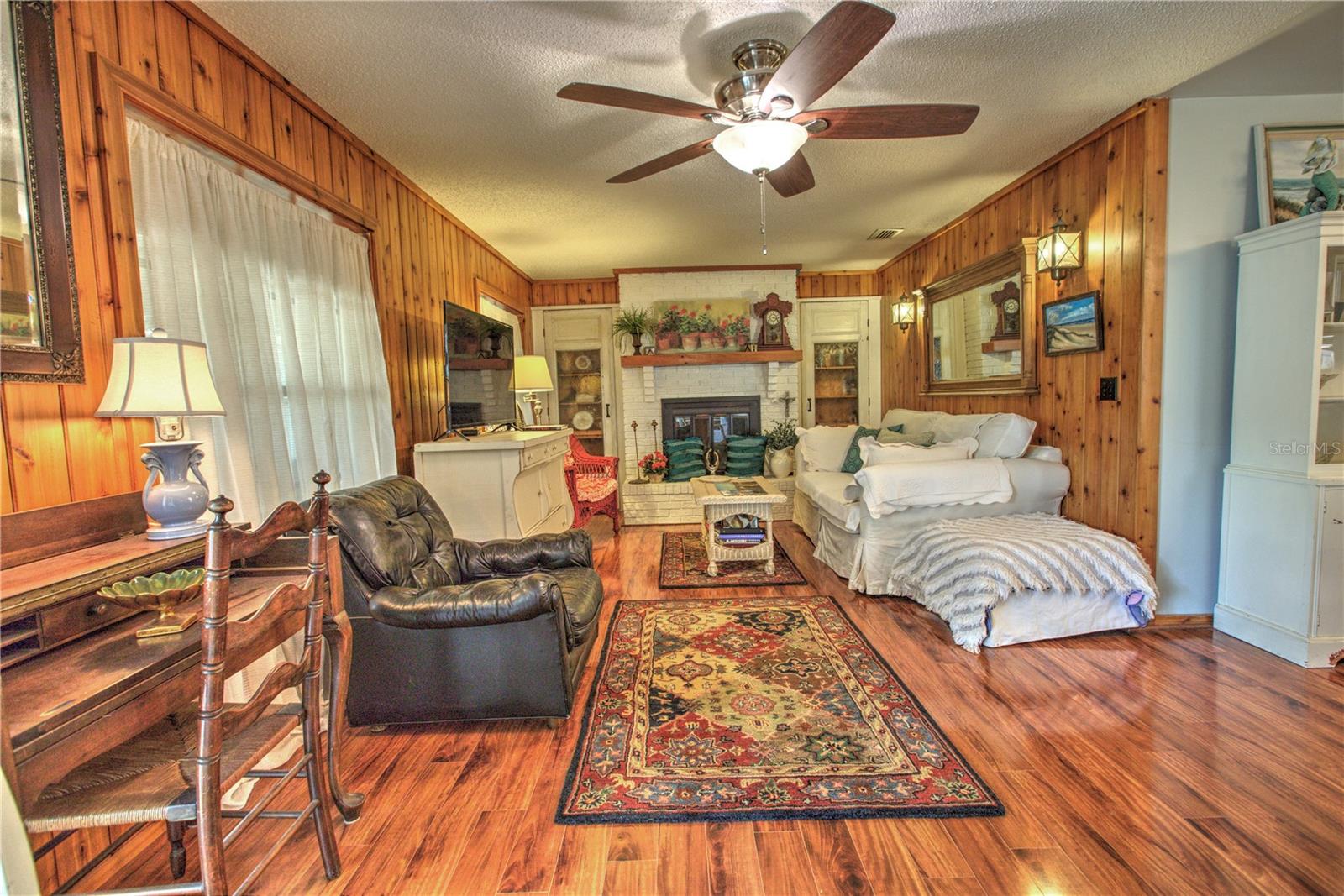 Image 35 of 61 For 825 23rd Avenue