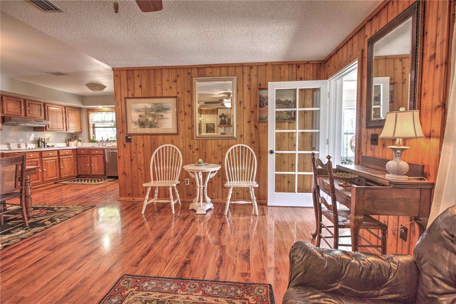 Image 37 of 61 For 825 23rd Avenue