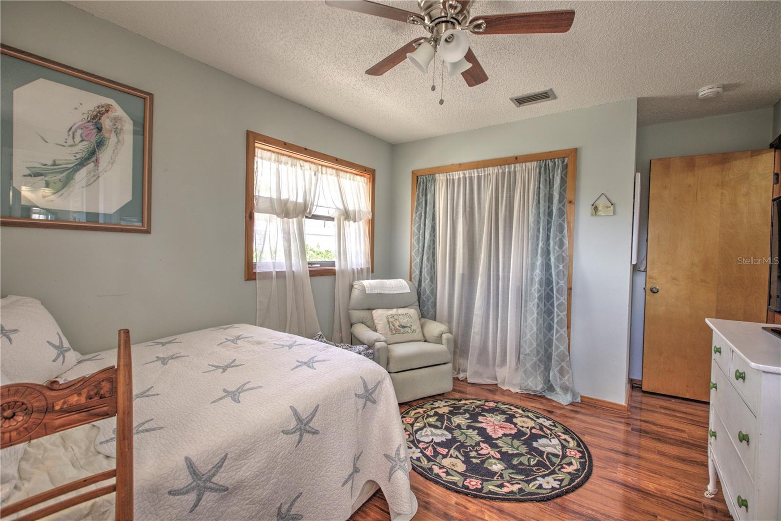 Image 44 of 61 For 825 23rd Avenue
