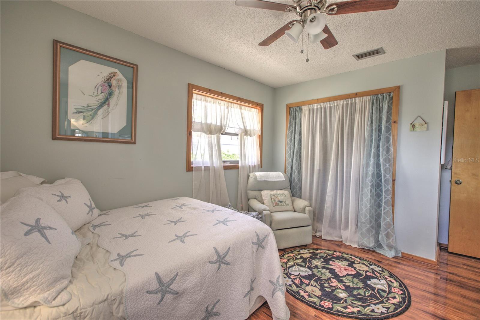 Image 45 of 61 For 825 23rd Avenue