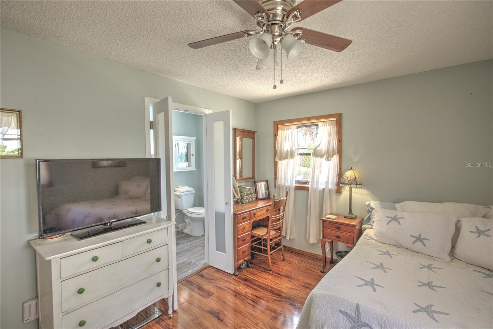 Image 49 of 61 For 825 23rd Avenue