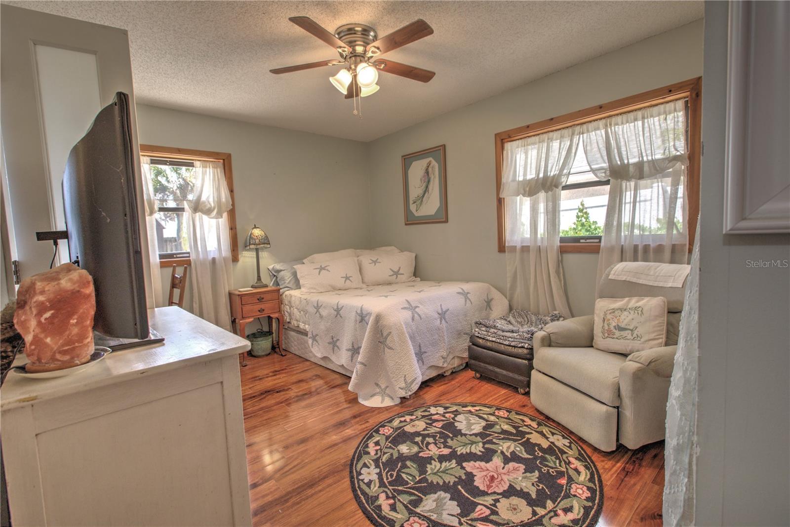 Image 50 of 61 For 825 23rd Avenue