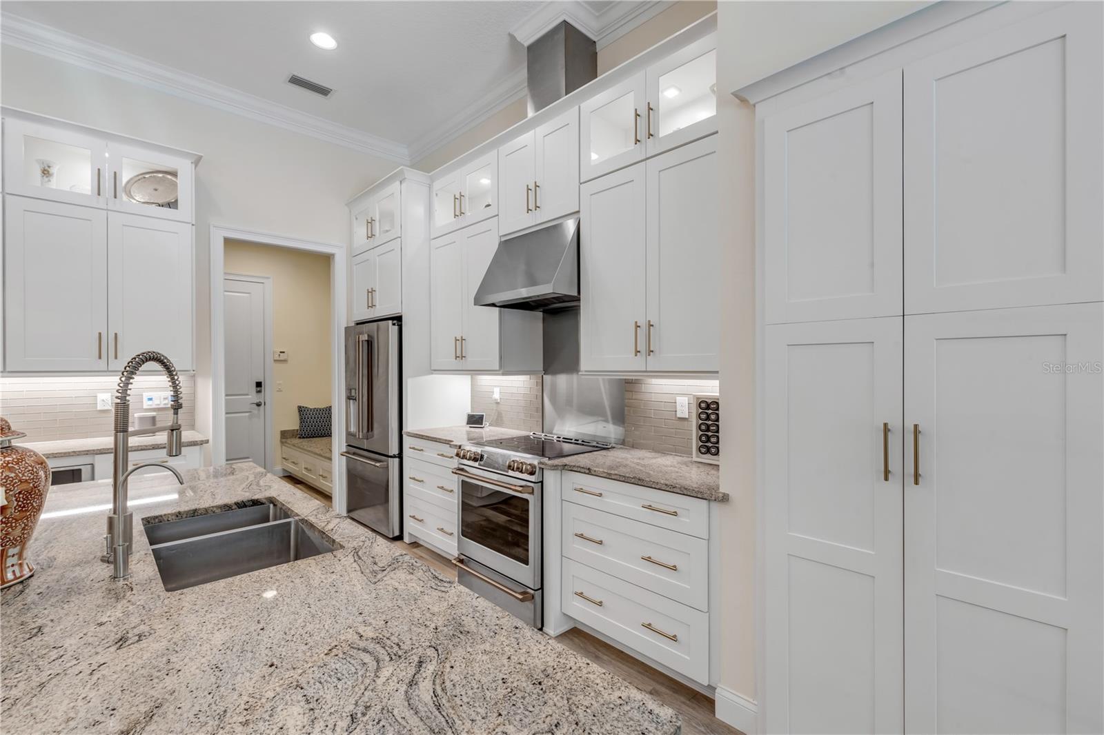 Image 19 of 100 For 2338 Legacy Lane