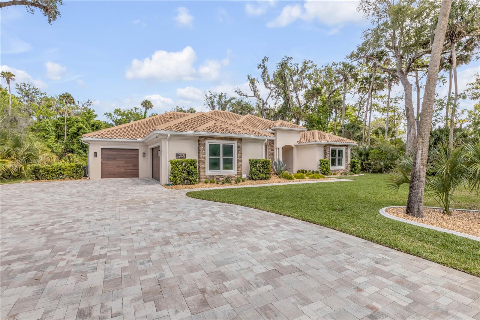 Image 7 of 100 For 2338 Legacy Lane