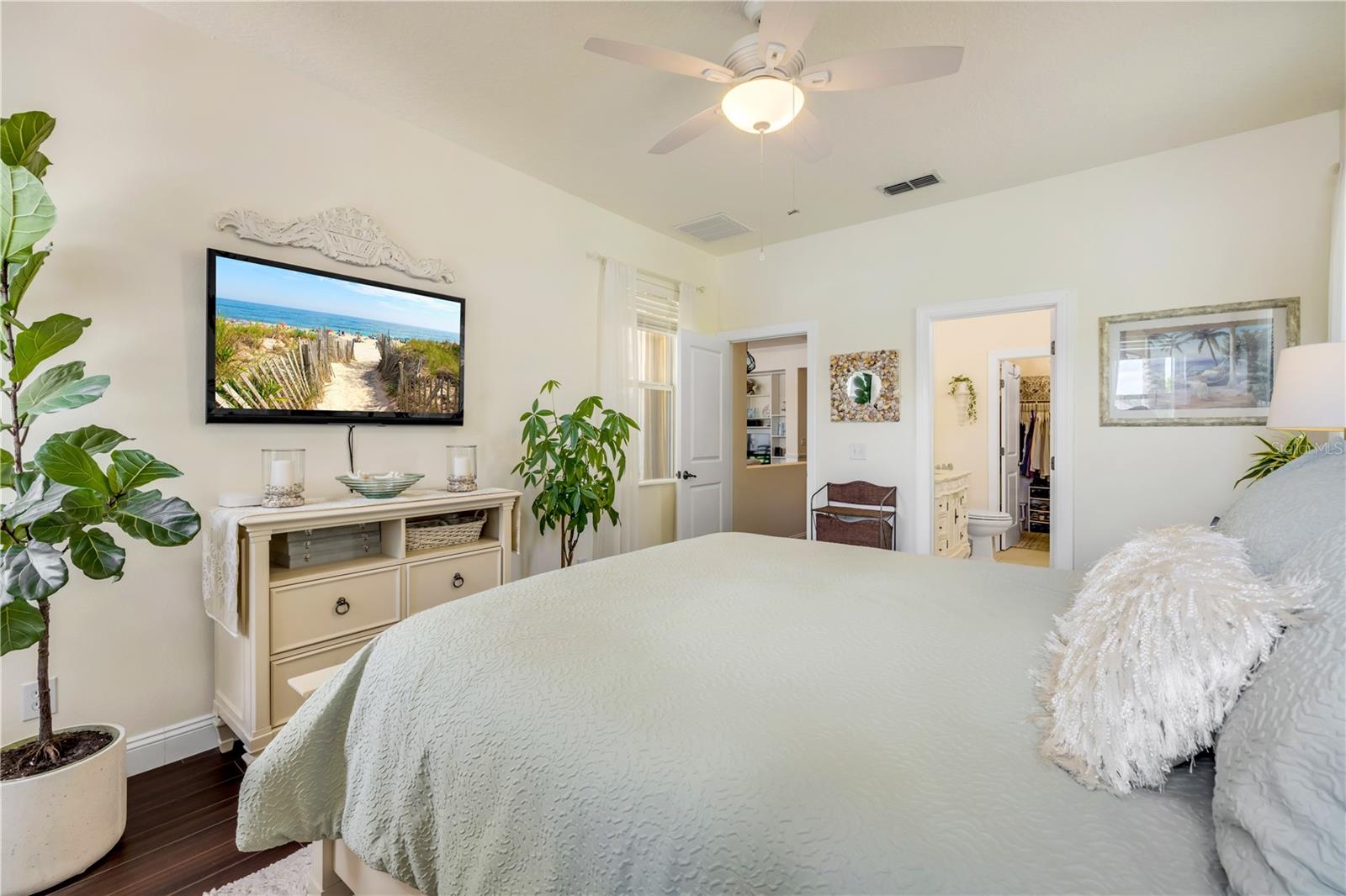 Image 33 of 68 For 2708 Atlantis Drive