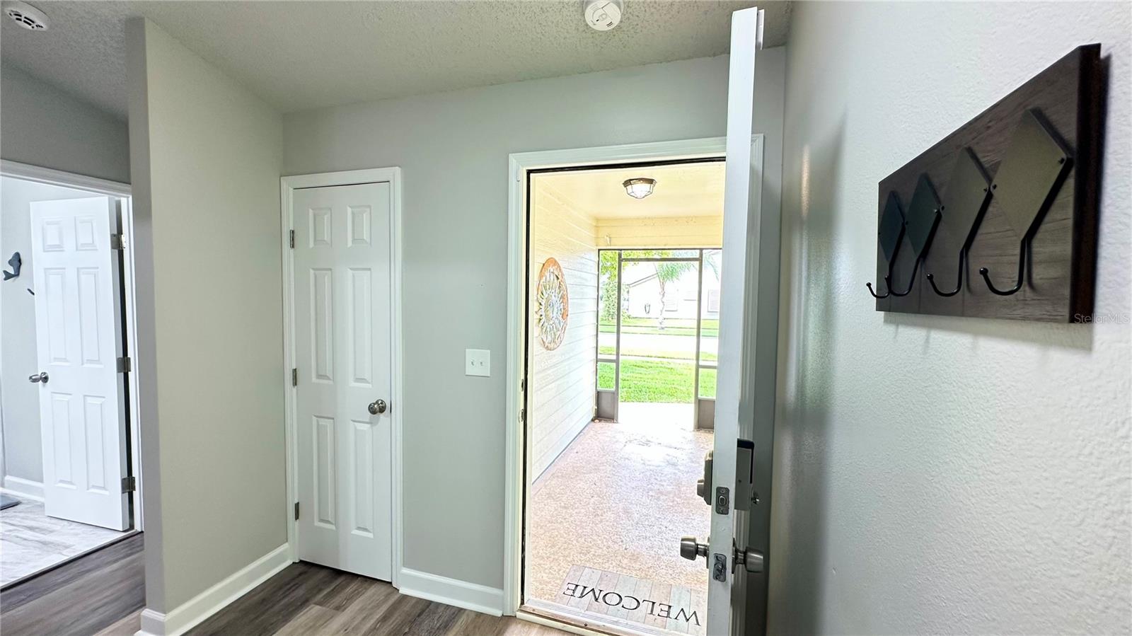 Image 18 of 26 For 782 Pine Shores Circle
