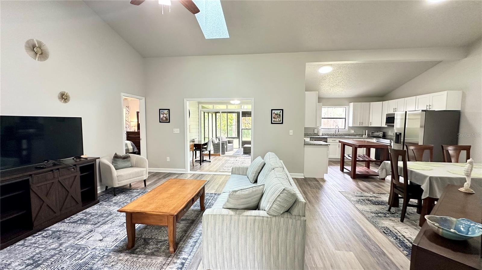 Image 3 of 26 For 782 Pine Shores Circle