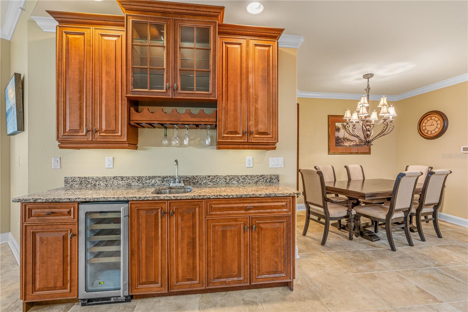 Image 13 of 51 For 2450 Ocean Shore Boulevard 211