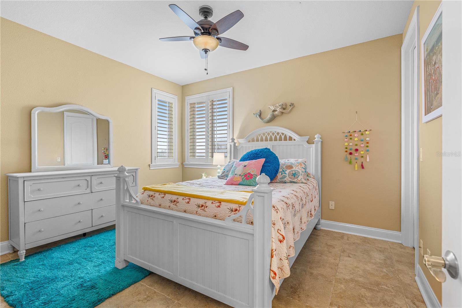 Image 28 of 51 For 2450 Ocean Shore Boulevard 211