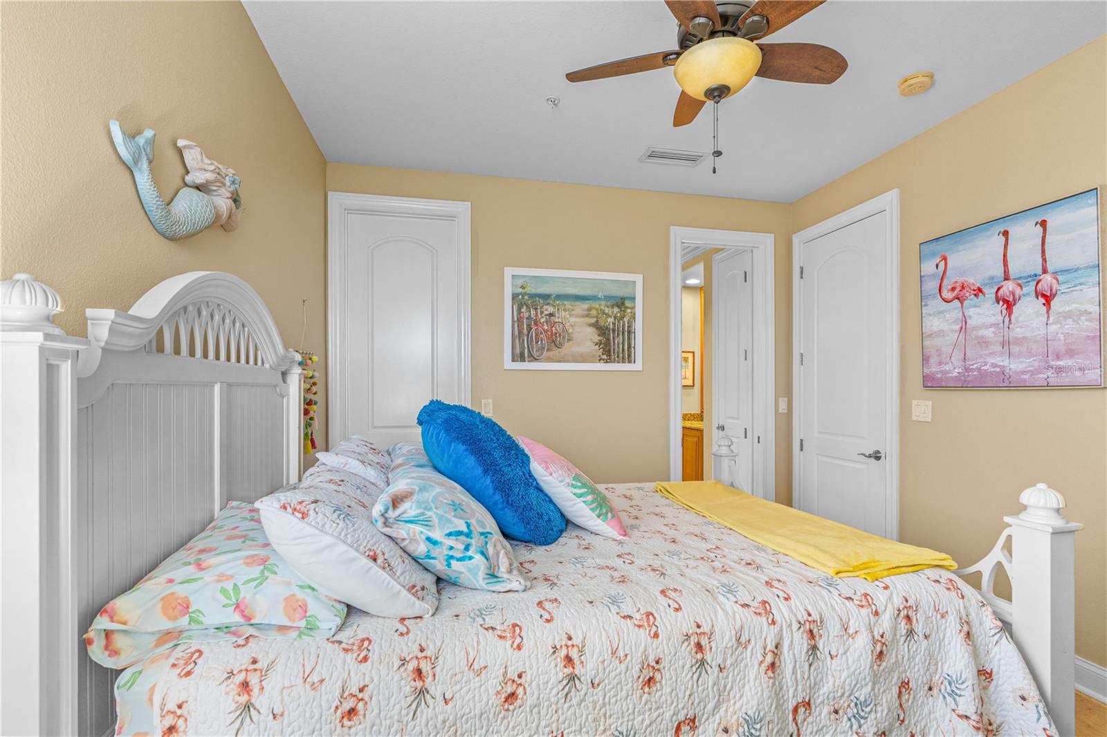Image 30 of 51 For 2450 Ocean Shore Boulevard 211