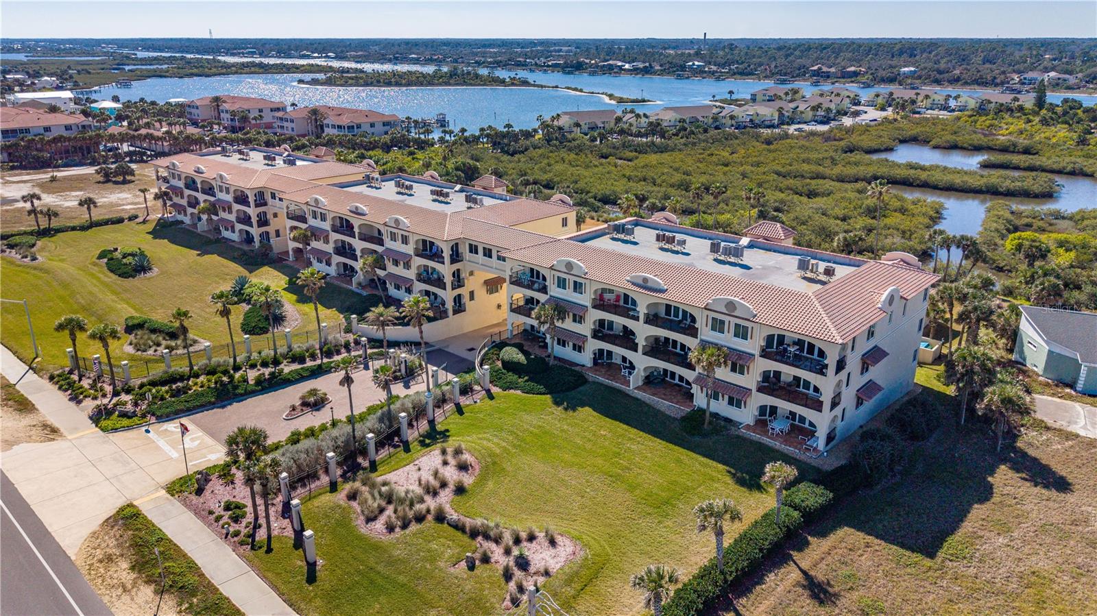 Image 36 of 51 For 2450 Ocean Shore Boulevard 211