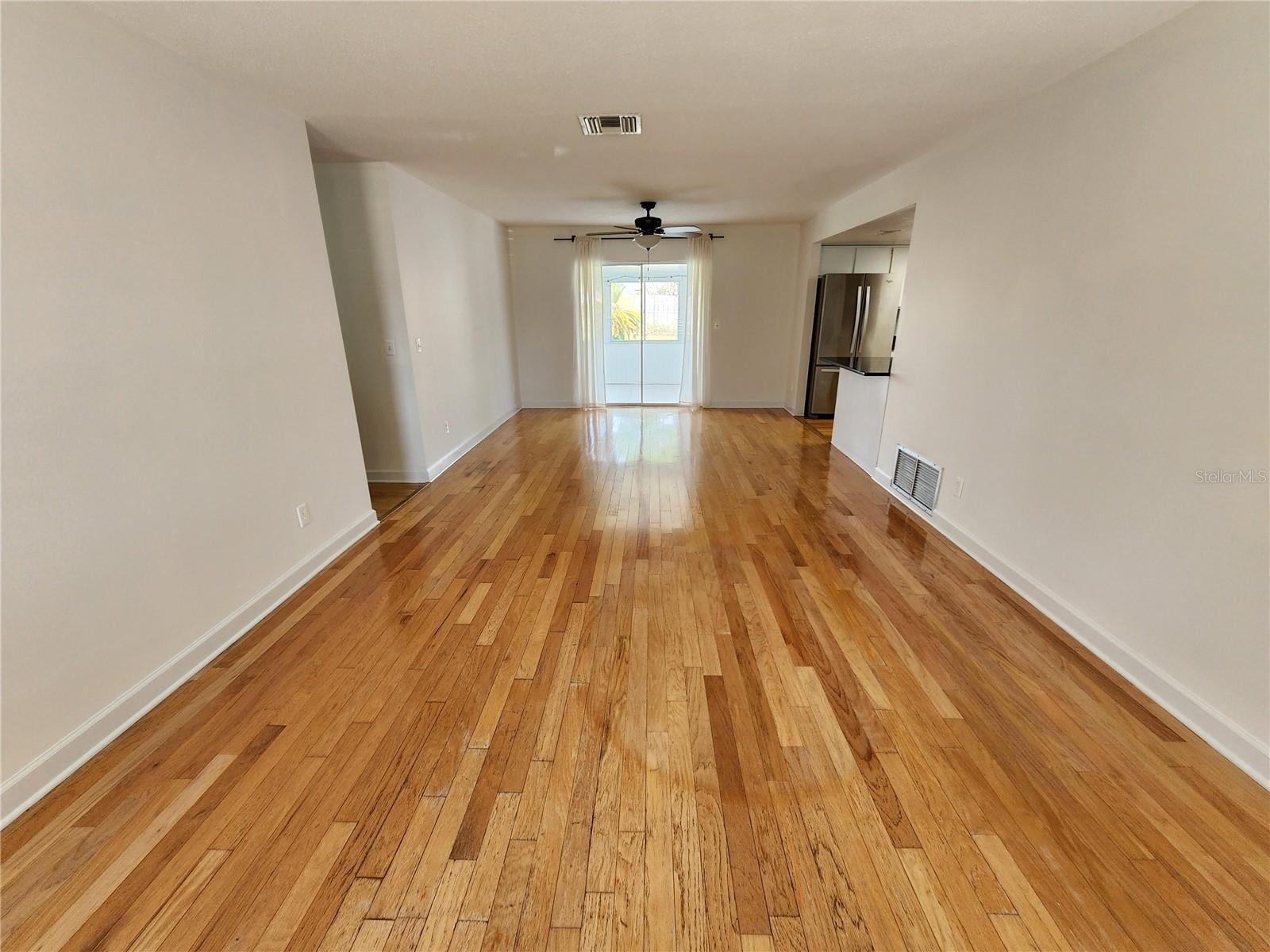 Image 5 of 13 For 2827 Royal Palm Drive