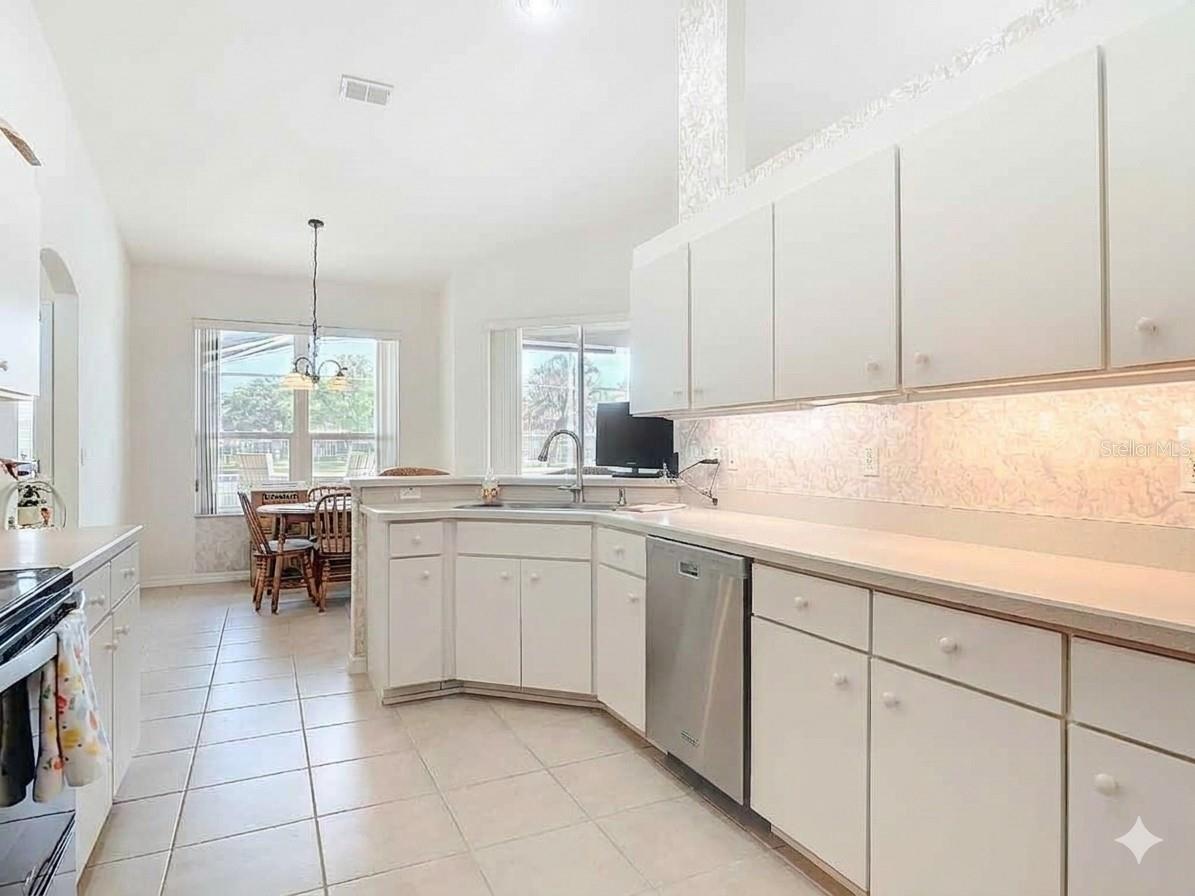 Image 11 of 24 For 793 Ashton Lakes Boulevard