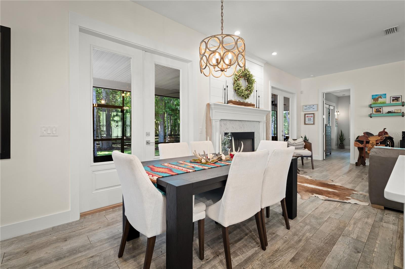 Image 18 of 78 For 5901 Solana Street