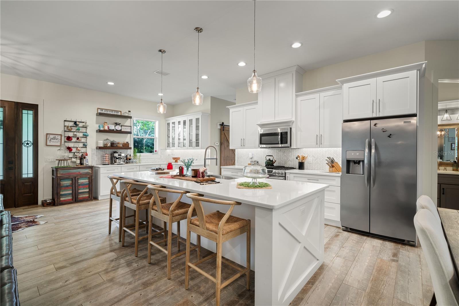 Image 30 of 78 For 5901 Solana Street