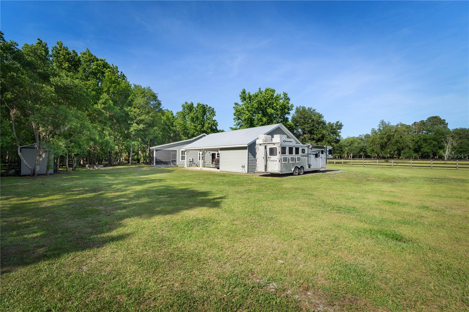 Image 63 of 78 For 5901 Solana Street