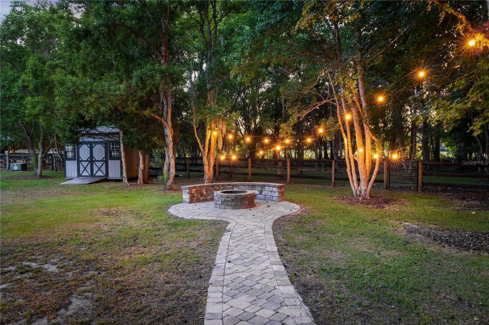 Image 8 of 78 For 5901 Solana Street