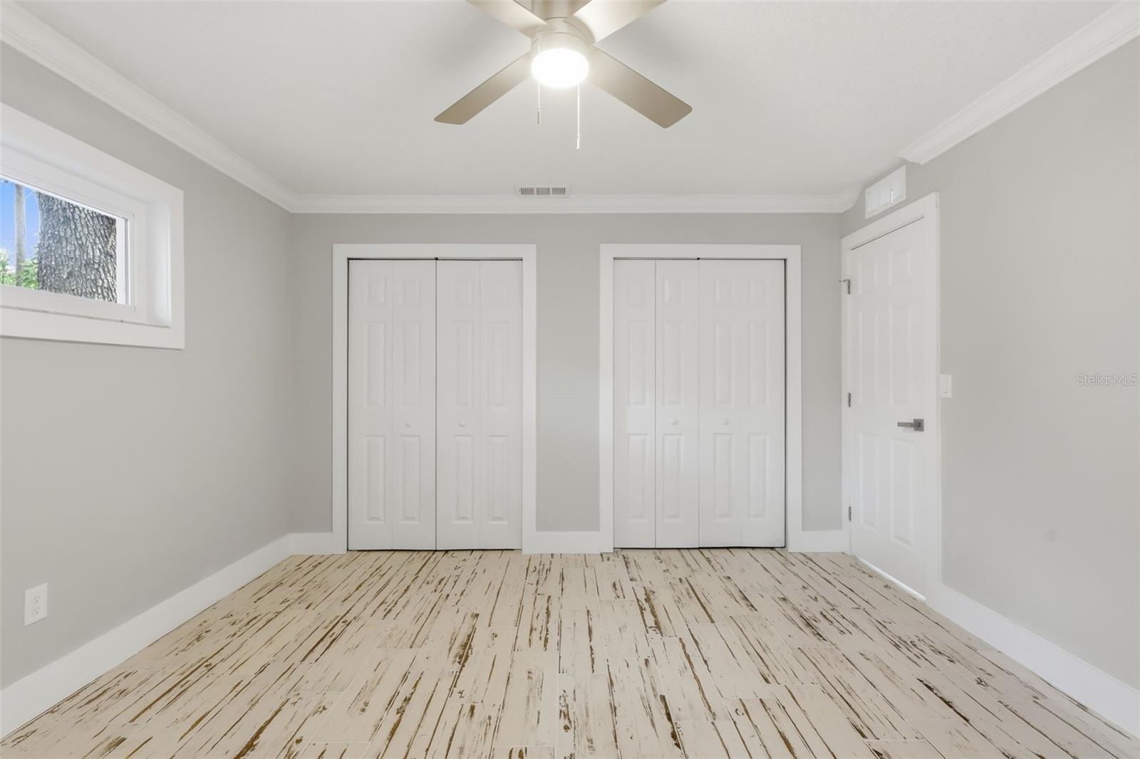 Image 20 of 51 For 555 Wildwood Drive
