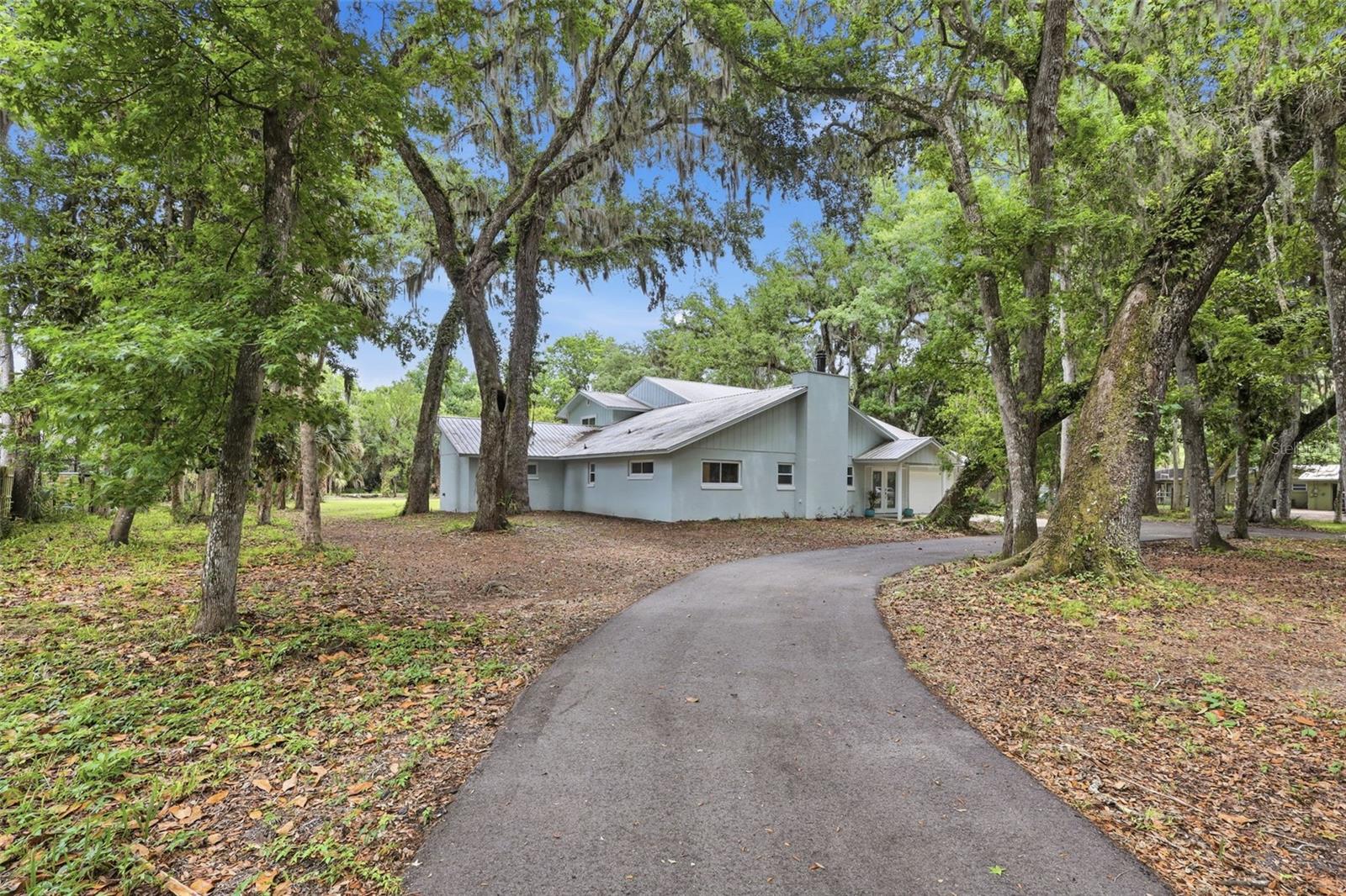 Image 47 of 51 For 555 Wildwood Drive
