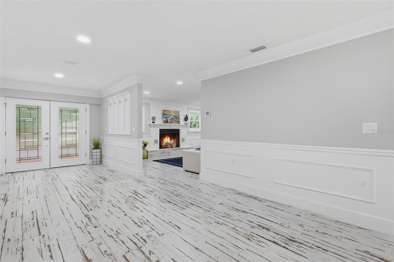 Image 8 of 51 For 555 Wildwood Drive