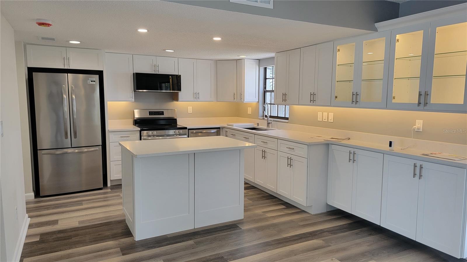 Image 2 of 7 For 625 Halifax Avenue 23