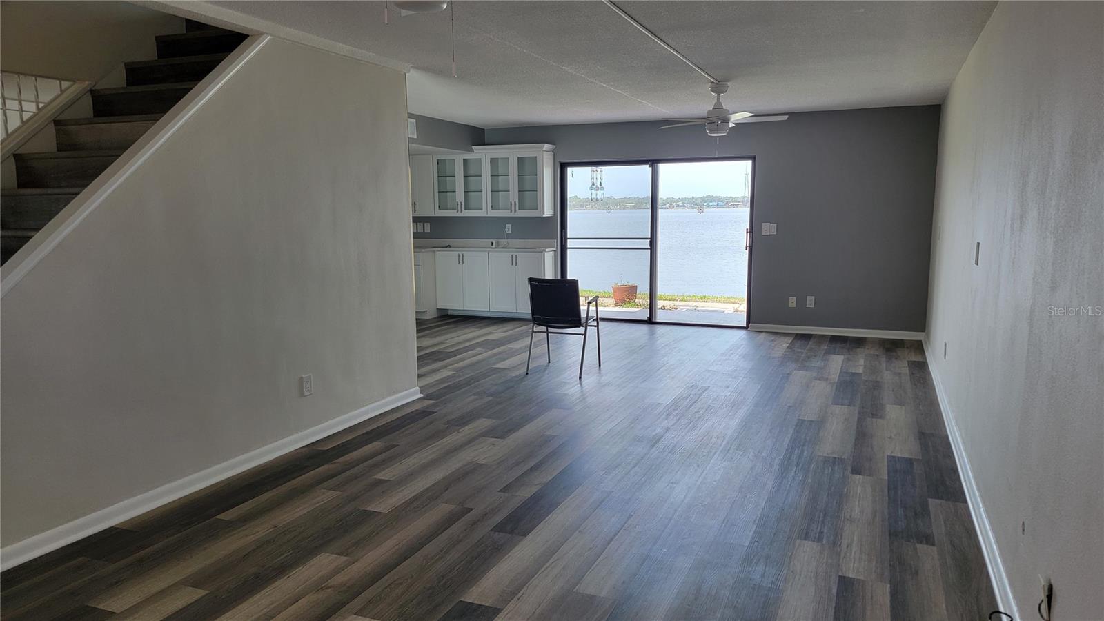 Image 6 of 7 For 625 Halifax Avenue 23